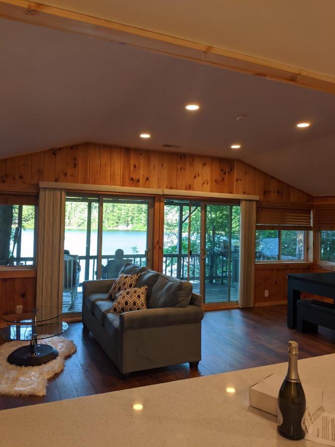 فيلا Panoramic Water Views , Cozy House In Henniker ,Nh المظهر الخارجي الصورة