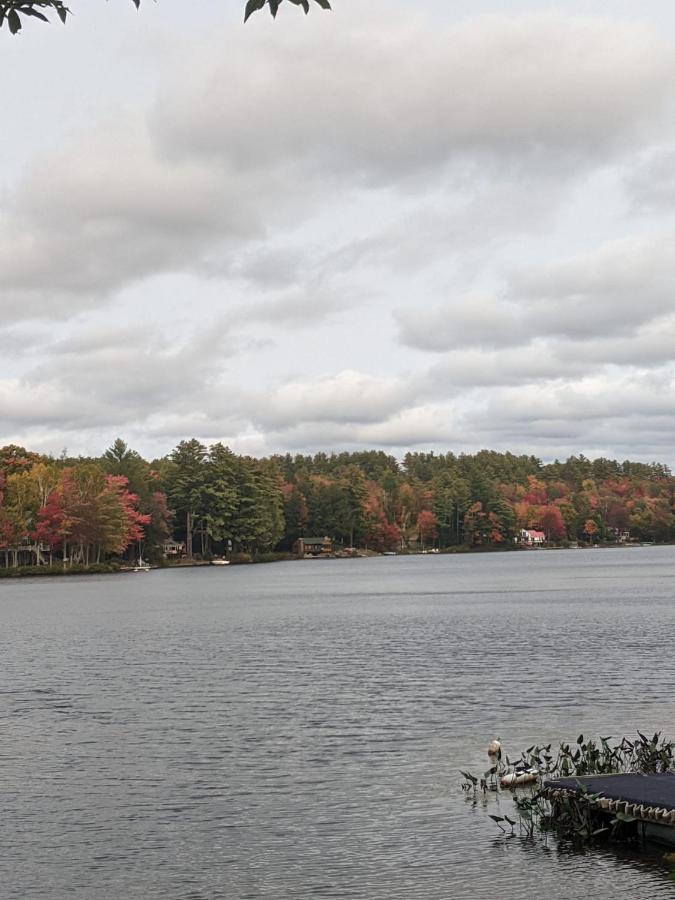 فيلا Panoramic Water Views , Cozy House In Henniker ,Nh المظهر الخارجي الصورة
